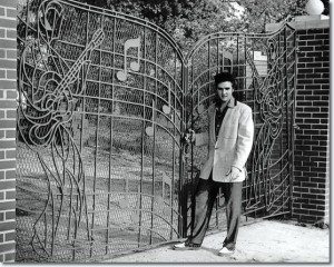 Elvis_graceland poarta