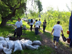 lets-do-it-Romania-gunoi